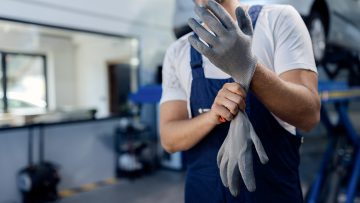 Eksperci nadzoru bhp Leszno kontrolują warunki pracy, dbając o zdrowie i bezpieczeństwo pracowników w przedsiębiorstwach.