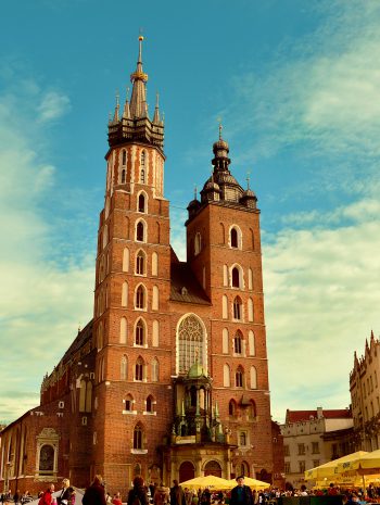 Ekstremalne atrakcje Kraków – widok na Wieże mariacką